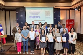 Chile lanza estrategia nacional con foco en formación integral y participación de las comunidades escolares