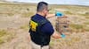 Detienen a sujeto que estaba capturando aves protegidas en pleno desierto florido