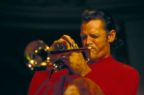 Chet Baker canta
