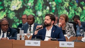 Boric retorna a Chile junto a una Bachelet “protagónica” en visita a Brasil