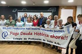 Avanza proyecto por deuda histórica: comisión de Educación del Senado despacha iniciativa a Hacienda