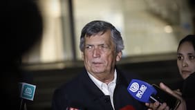 Carmona y rechazo del PC a condena a gobiernos totalitarios en reforma al sistema político: “No prevé con anticipación para que no ocurra”