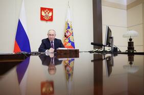 Pavel Slunkin, exdiplomático bielorruso: “Los incentivos de los últimos 20 años han impulsado a Putin a actuar agresivamente”