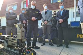 Gobierno Regional Metropolitano entrega a la PDI moderno equipamiento robótico para la detección de explosivos y armas químicas