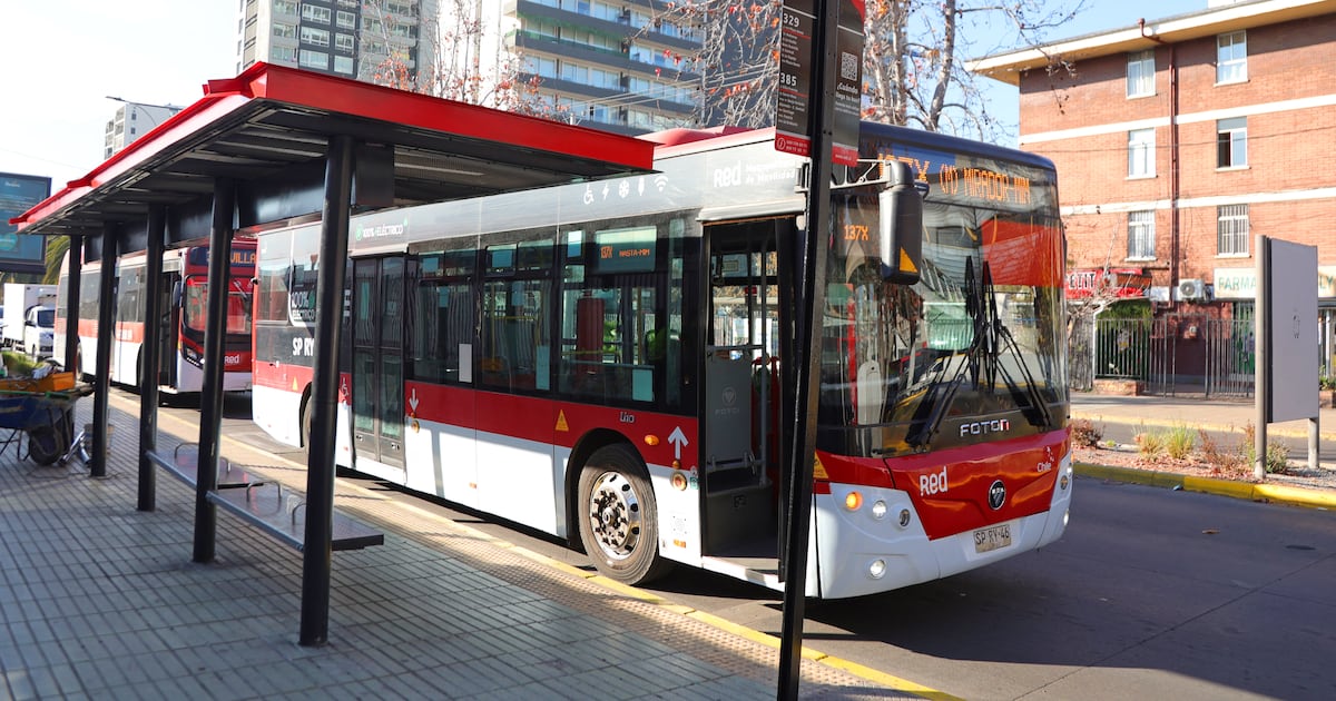 Choque de dos buses RED en Independencia termina con ocho heridos