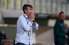 Ben Brereton se queda sin entrenador: Villarreal destituye a Pacheta después de dos meses