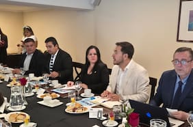 “No podemos olvidar las tradiciones”: Steinert sostiene reunión con Asociación de Municipios Rurales para abordar seguridad