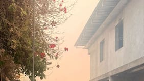 Llaman a evacuar población en Arturo Prat con O’Higgins en Camiña, región de Tarapacá, por incendio forestal