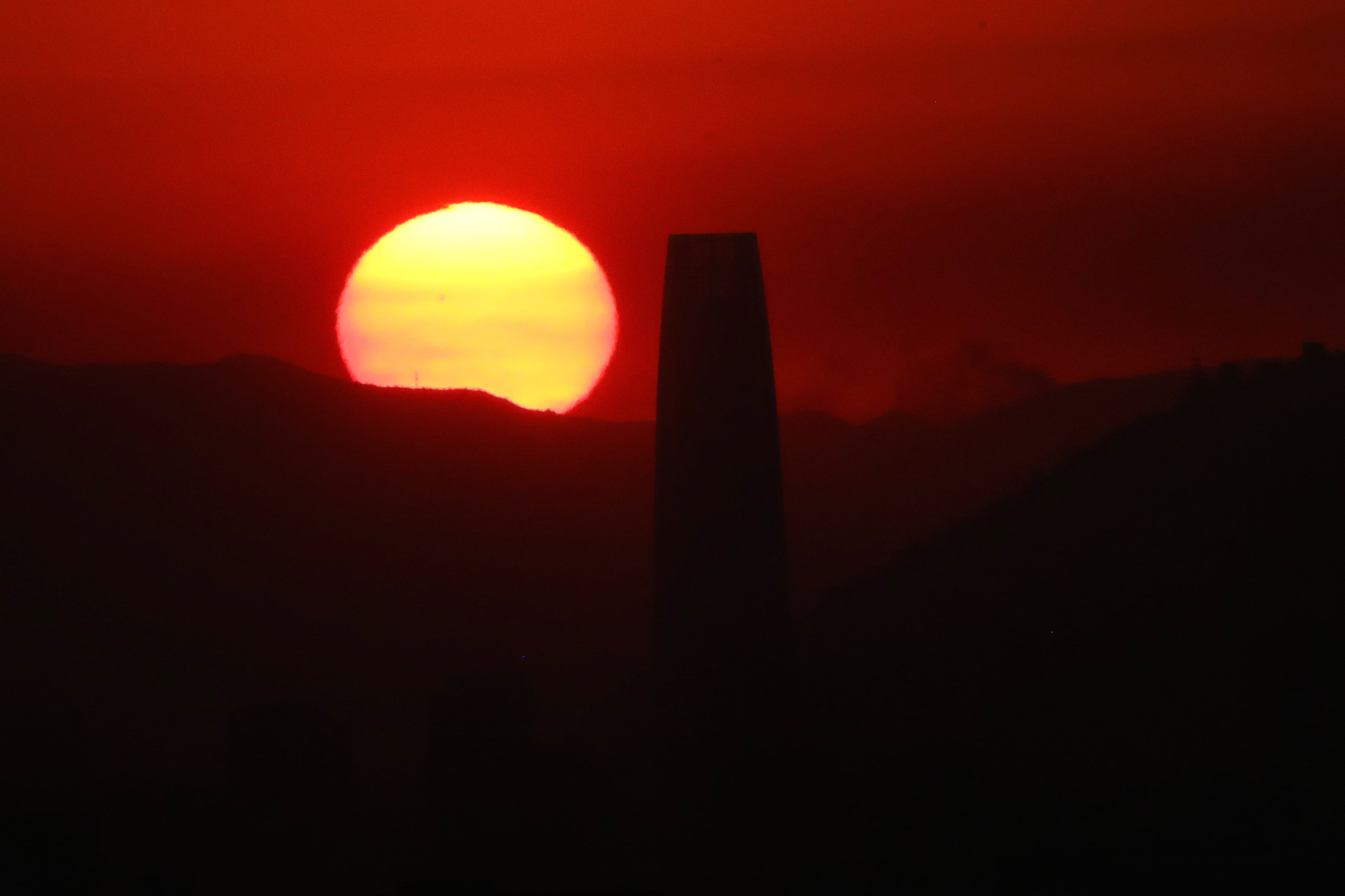 El verano de extremos que amenaza a Chile