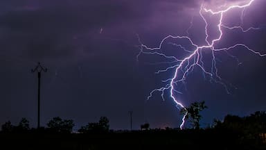 Tormentas eléctricas y granizos: emiten alerta meteorológica para tres regiones del sur