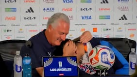 Fue contenido por Gustavo Alfaro: jugador de Paraguay rompe en llanto en la previa de su debut en el Mundial 2026