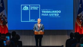 Kast baja el tono a las polémicas y llama a “ir al fondo” en debates por humedales, educación y ajuste fiscal