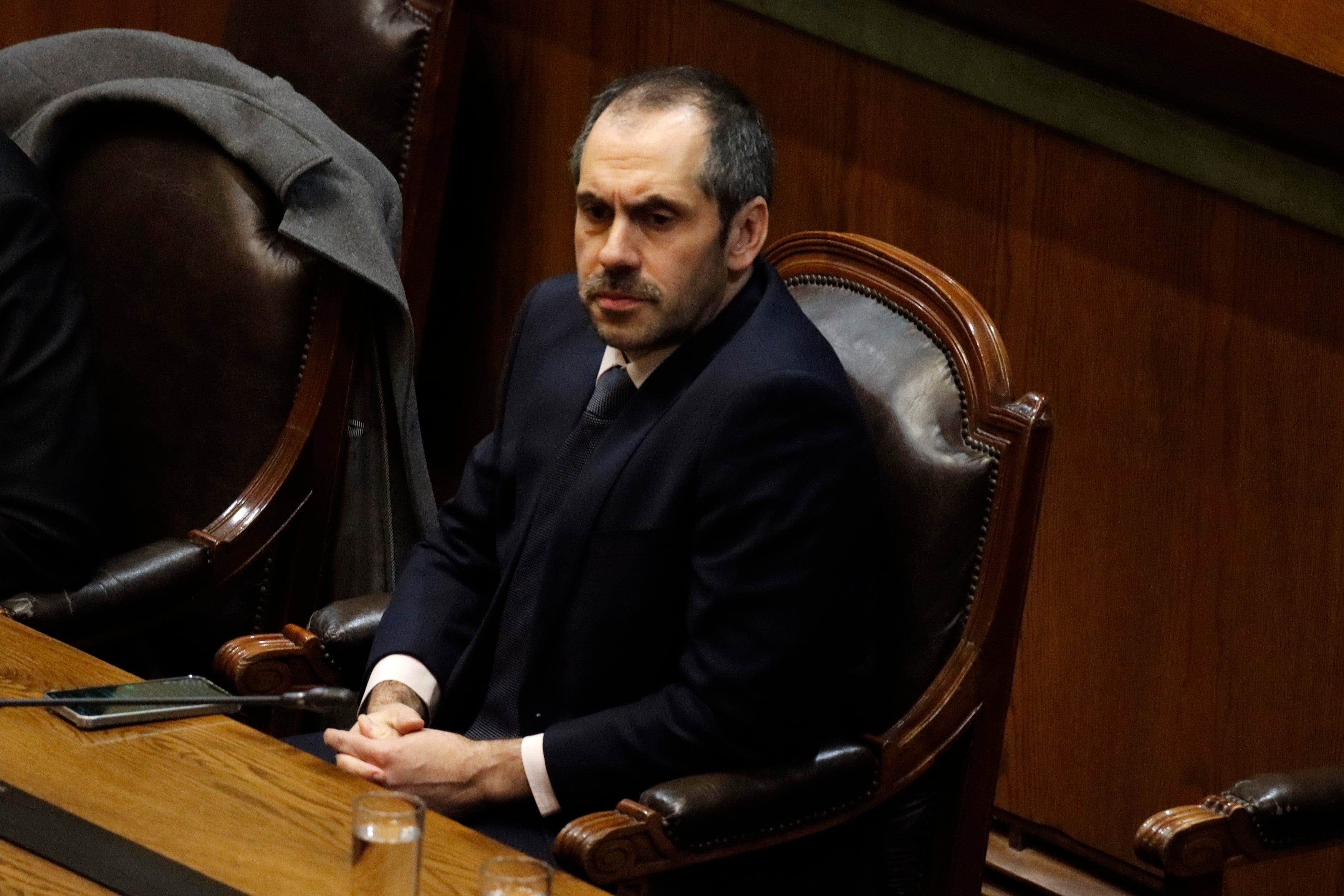Cámara de Diputados aprueba acusación constitucional contra Grau y será en el Senado donde se definirá su futuro