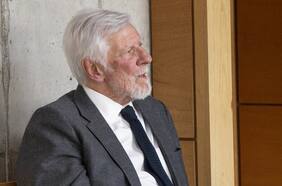 Torrealba admite en Fiscalía que sí recibía sobres con dinero, pero niega que fueran a parar a su patrimonio