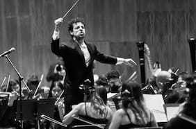 Paolo Bortolameolli, el hombre frente a la orquesta