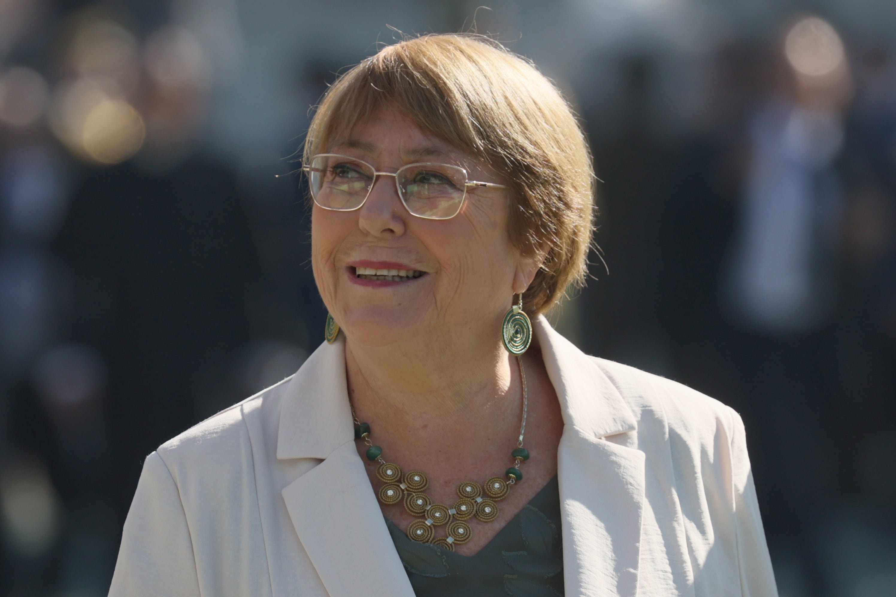 Bachelet inicia periplo a China en busca de apoyo para candidatura a la Secretaría General de la ONU