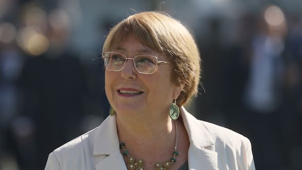 Michelle Bachelet estrena nuevo sitio web para impulsar candidatura a la ONU sin logo del gobierno de Kast