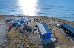 Tras polémica con Argentina: gobierno confirma que trabajos de reubicación de paneles solares se iniciarán en las próximas horas