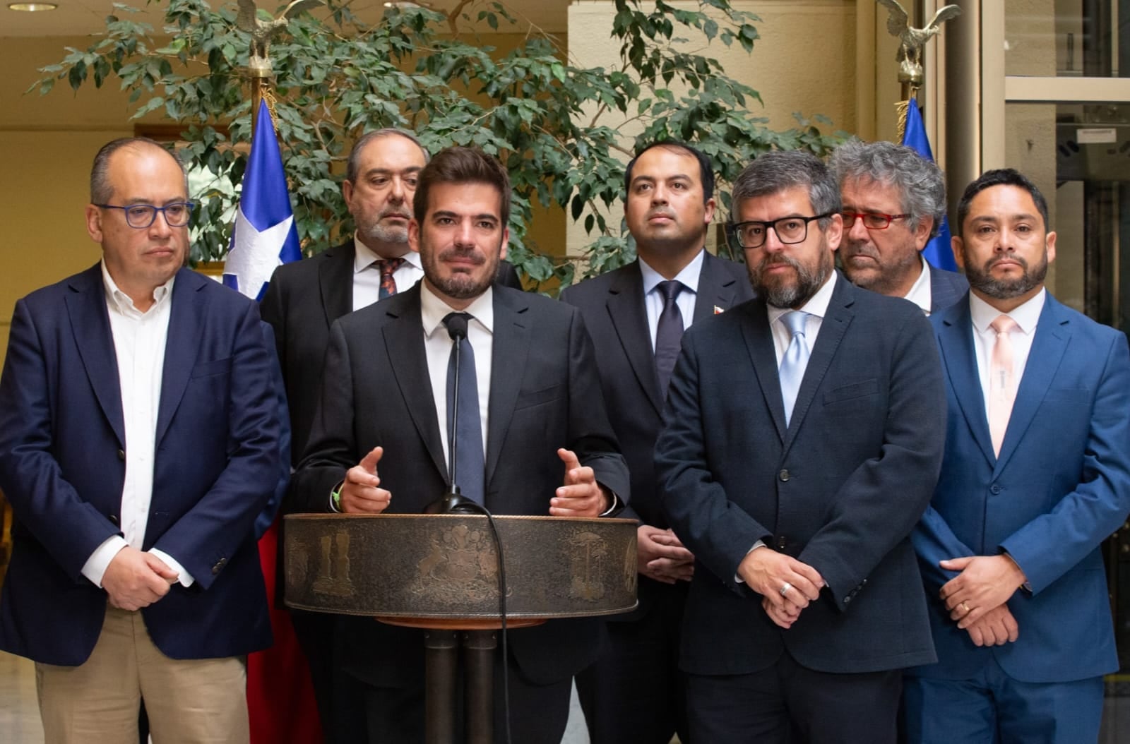 PPD-Independientes presentan proyecto que busca zanjar disparidad de criterios en cobros de las deudas del CAE