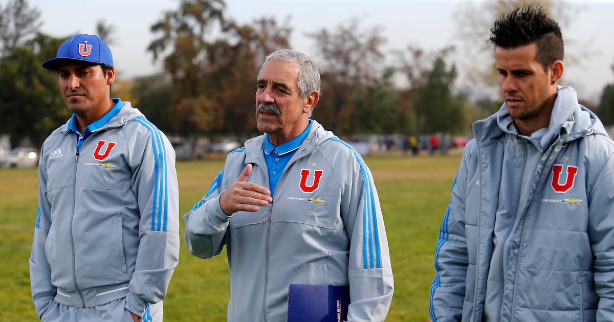 Entrenador histórico de Universidad de Chile revela abusos de dirigentes y critica a Bielsa
