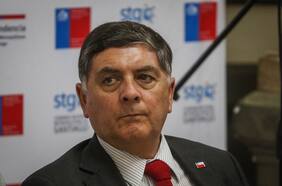 Líos de familia: la disputa que enfrenta al exministro Claudio Alvarado con su hermana por el millonario patrimonio de su padre