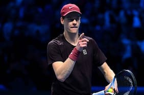 Jannik Sinner hace respetar la localía y se convierte en bicampeón del ATP Finals ante Carlos Alcaraz