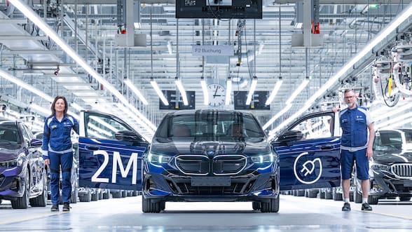 BMW alcanza los 2 millones de eléctricos fabricados
