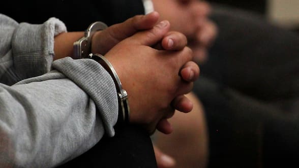 Detienen en Paine a hombre acusado de agredir a lactante de 10 meses: vecinos intentaron lincharlo