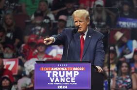 Trump intensifica campaña para contrarrestar ascenso de Harris