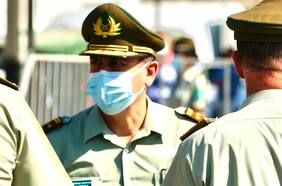 Enrique Monrás, jefe de la Zona Metropolitana de Carabineros: “Los ‘overoles blancos’ que operan en los colegios están asociados a grupos anárquicos”