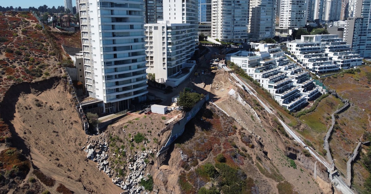 A dos años del socavón, se activa el plan retorno: edificio Miramar de Reñaca recupera su habitabilidad
