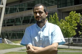 Cristián Bellei: “La lección no es que se puede reemplazar el aula por el Zoom. Es al revés”