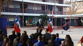 “Estas reglas hay que cumplirlas”: Kast entrega mensaje a alumnos tras publicación de Ley Escuelas Protegidas