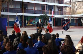 “Estas reglas hay que cumplirlas”: Kast entrega mensaje a alumnos tras publicación de Ley Escuelas Protegidas