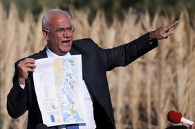 Negociador jefe palestino Saeb Erekat fallece por complicaciones del coronavirus