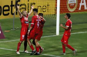 La Calera aprovecha la noche fatídica de Ñublense y se mete en los grupos de la Sudamericana