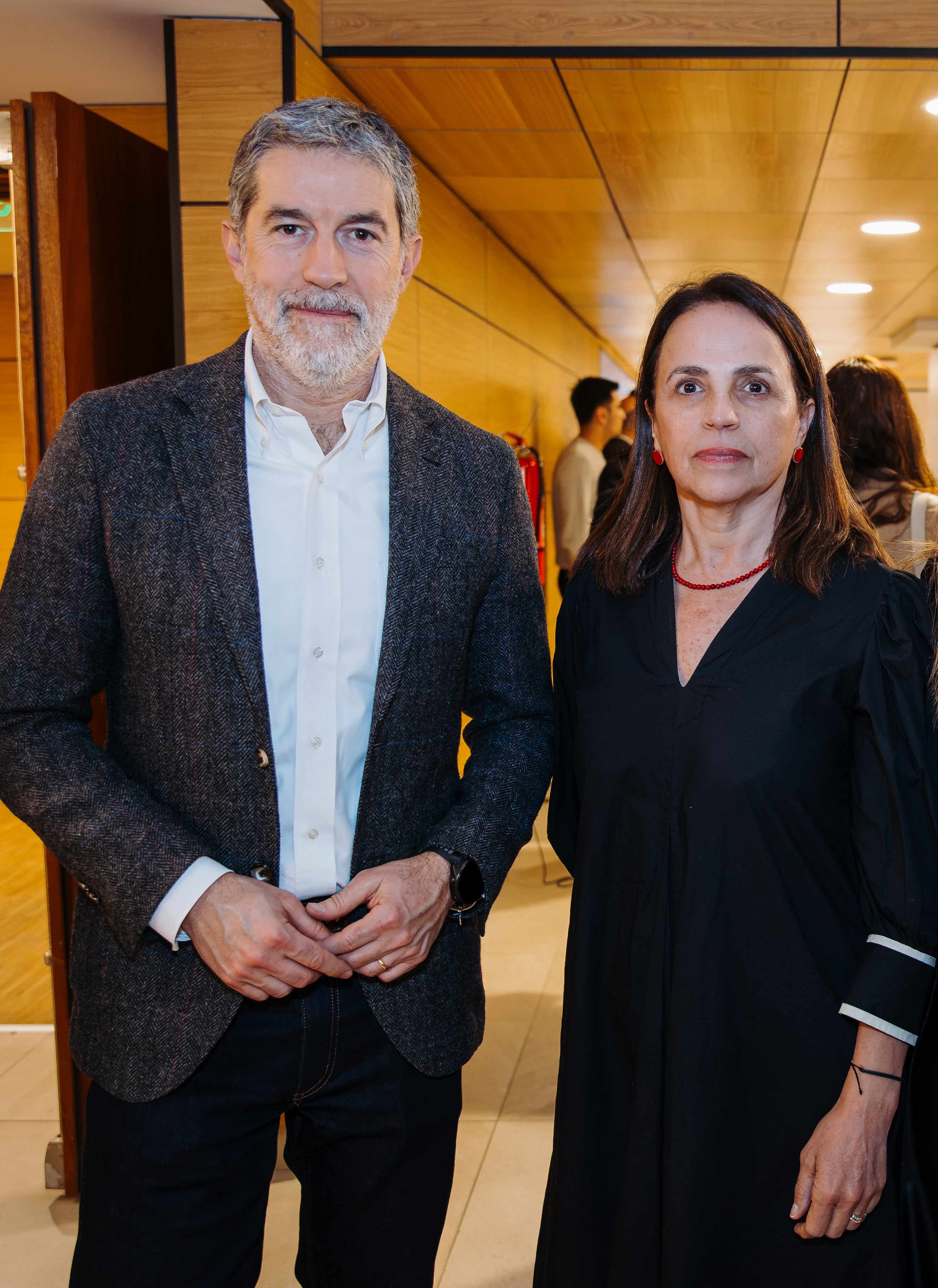 Polo Ramírez, gerente de Contenidos Estratégicos La Tercera junto a Macarena Bahrs, gerenta de Negocios Copesa.