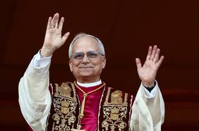 El discurso completo del Papa León XIV en el balcón de la Basílica de San Pedro