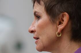 Comisión de Gobierno Interior de la Cámara acuerda invitar a Tohá por informe de Contraloría sobre migrantes expulsados que retornaron al país