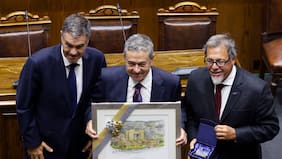 Relevando la labor del Senado en el estallido social y con llamados a cuidar la democracia: senadores salientes se despiden de la Cámara Alta