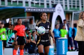“Ustedes se avergüenzan de su rama femenina”: jugadora de Colo Colo se lanza contra hinchas de la U tras la eliminación