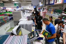 Cómo comprar útiles escolares y uniformes más baratos para el año escolar 2025