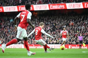 Otro triunfo con angustia: Arsenal sufre para batir al Brighton y permanece como líder de la Premier League