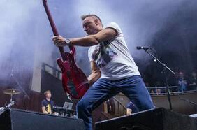 “Es la rama de olivo que necesitamos para terminar con las injusticias que se cometieron con New Order”: Peter Hook y la nominación del grupo al Salón de la Fama del Rock and Roll