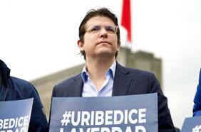 Ataque a precandidato presidencial revive fantasma de la violencia política en Colombia