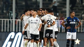 Colo Colo no está para presiones: los albos derrotan a Huachipato en el Monumental y regresan al liderato exclusivo