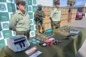 Desbaratan banda dedicada al contrabando de cigarrillos en Arica: se incautaron más de $2 mil millones en especies