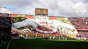 Drama para Alexis Sánchez y Gabriel Suazo: proponen cerrar el estadio del Sevilla tras graves incidentes ante el Betis