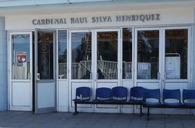 Plan de protección policial de Tohá prioriza 126 centros de salud del país: 42 están en la RM