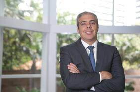 Itaú Unibanco nombra a ex gerente general de Itaú Chile como nuevo CEO
